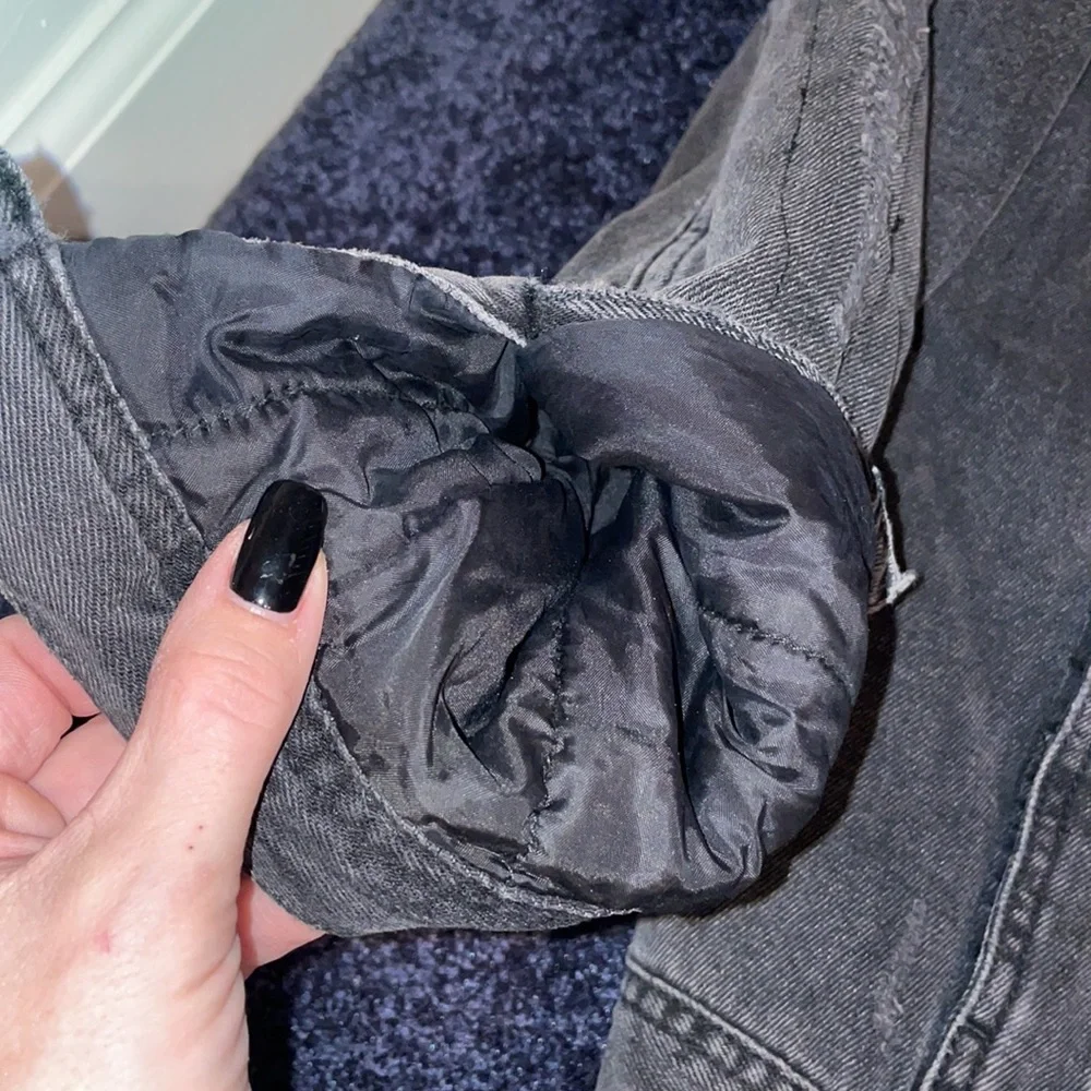 American Eagle size small destroyed black denim heavy furry down quilted jacket - Picture 9 of 10